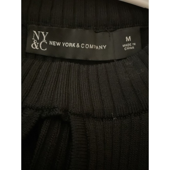 New York & Company Black Ribbed Knit Midi Dress Abstract Puff Sleeve Keyhole M - Picture 8 of 10